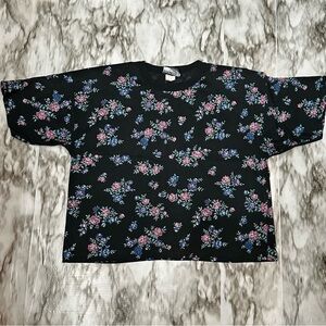 Vintage 80’s Knit Sz M Black Pop Over Cropped Top Shoulder Pads Floral Pattern